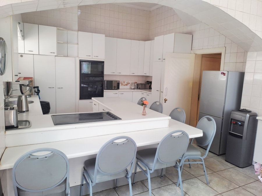 5 Bedroom Property for Sale in Kensington Gauteng