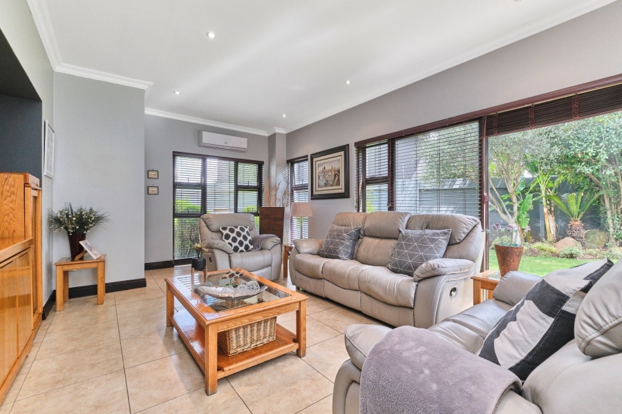 4 Bedroom Property for Sale in Woodmead Gauteng