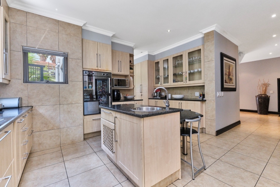 4 Bedroom Property for Sale in Woodmead Gauteng