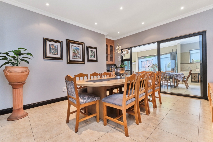 4 Bedroom Property for Sale in Woodmead Gauteng