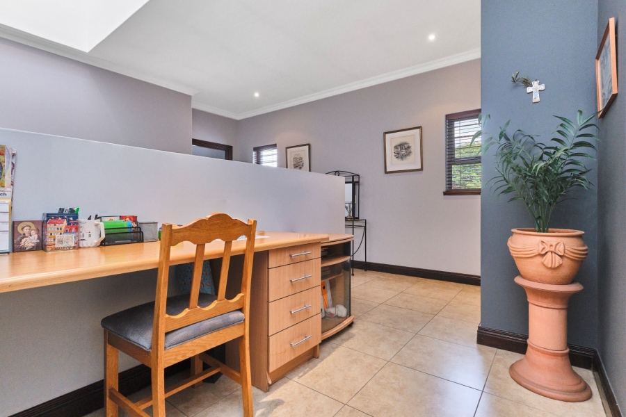 4 Bedroom Property for Sale in Woodmead Gauteng