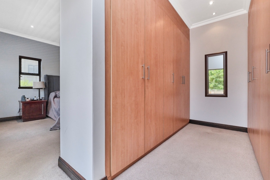 4 Bedroom Property for Sale in Woodmead Gauteng