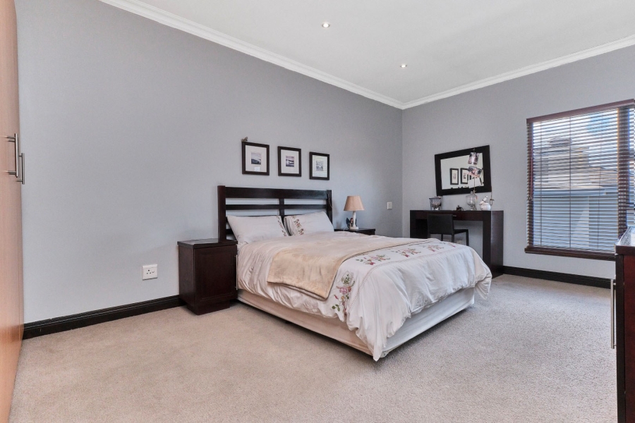 4 Bedroom Property for Sale in Woodmead Gauteng