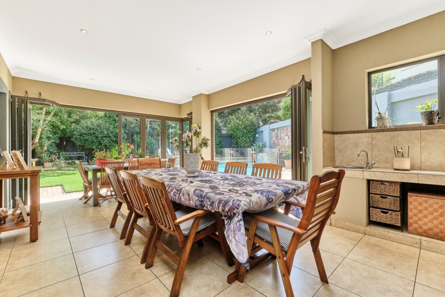 4 Bedroom Property for Sale in Woodmead Gauteng