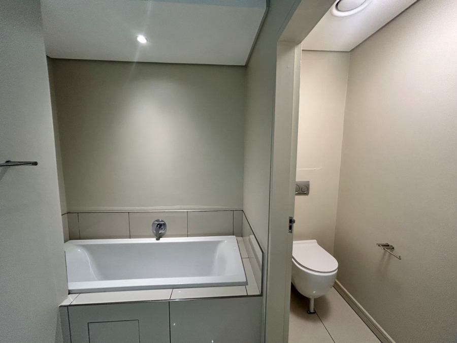 2 Bedroom Property for Sale in Rosebank Gauteng