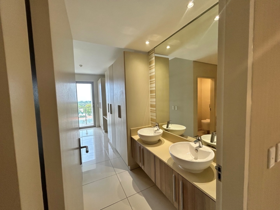 2 Bedroom Property for Sale in Rosebank Gauteng