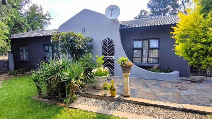 3 Bedroom Property for Sale in Brackenhurst Gauteng