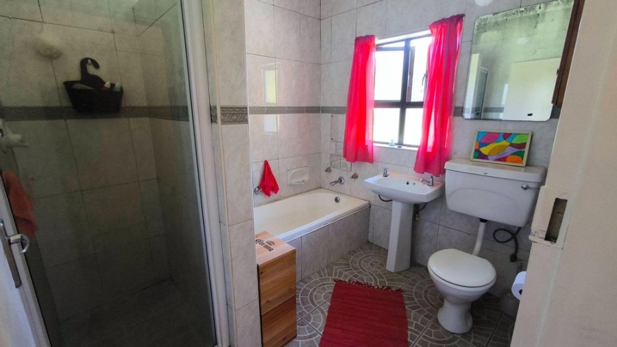 3 Bedroom Property for Sale in Brackenhurst Gauteng