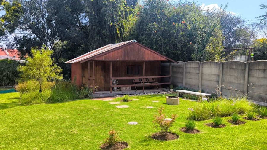 3 Bedroom Property for Sale in Brackenhurst Gauteng