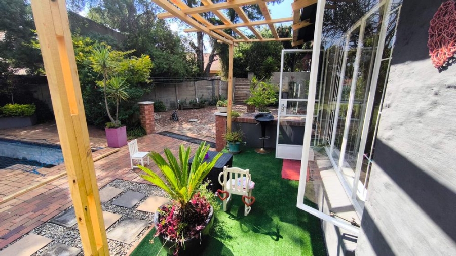 3 Bedroom Property for Sale in Brackenhurst Gauteng