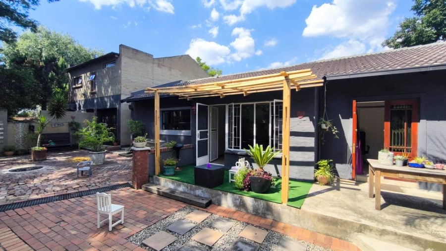 3 Bedroom Property for Sale in Brackenhurst Gauteng