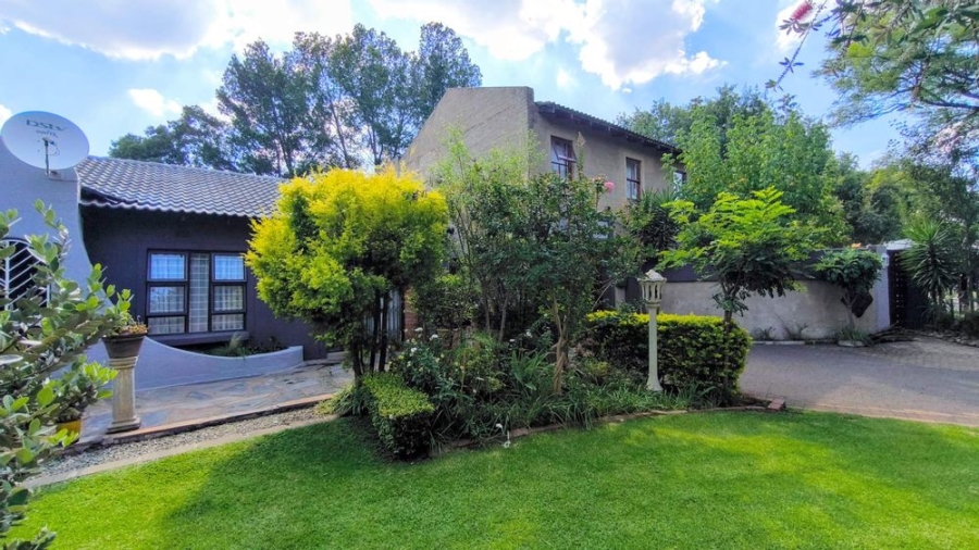 3 Bedroom Property for Sale in Brackenhurst Gauteng