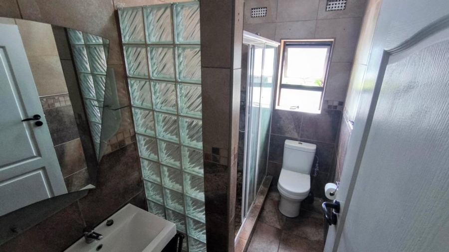 3 Bedroom Property for Sale in Brackenhurst Gauteng