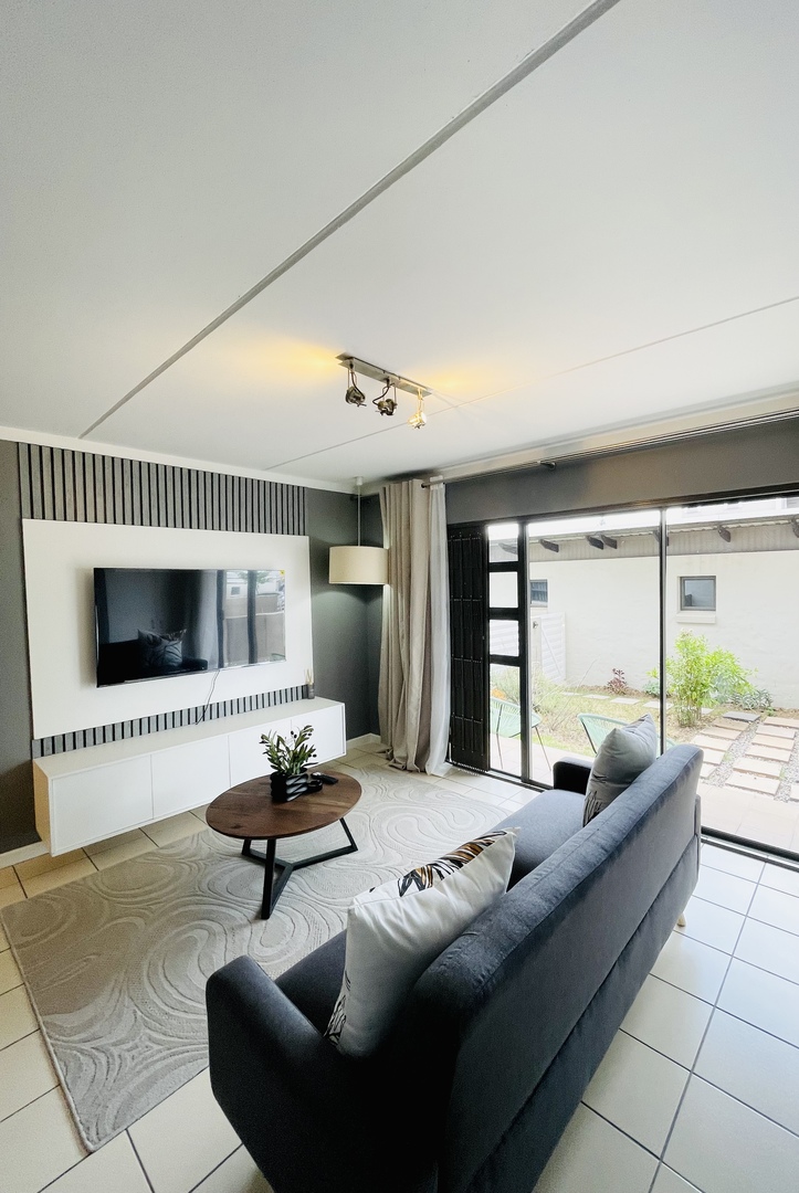 To Let 1 Bedroom Property for Rent in Fourways Gauteng