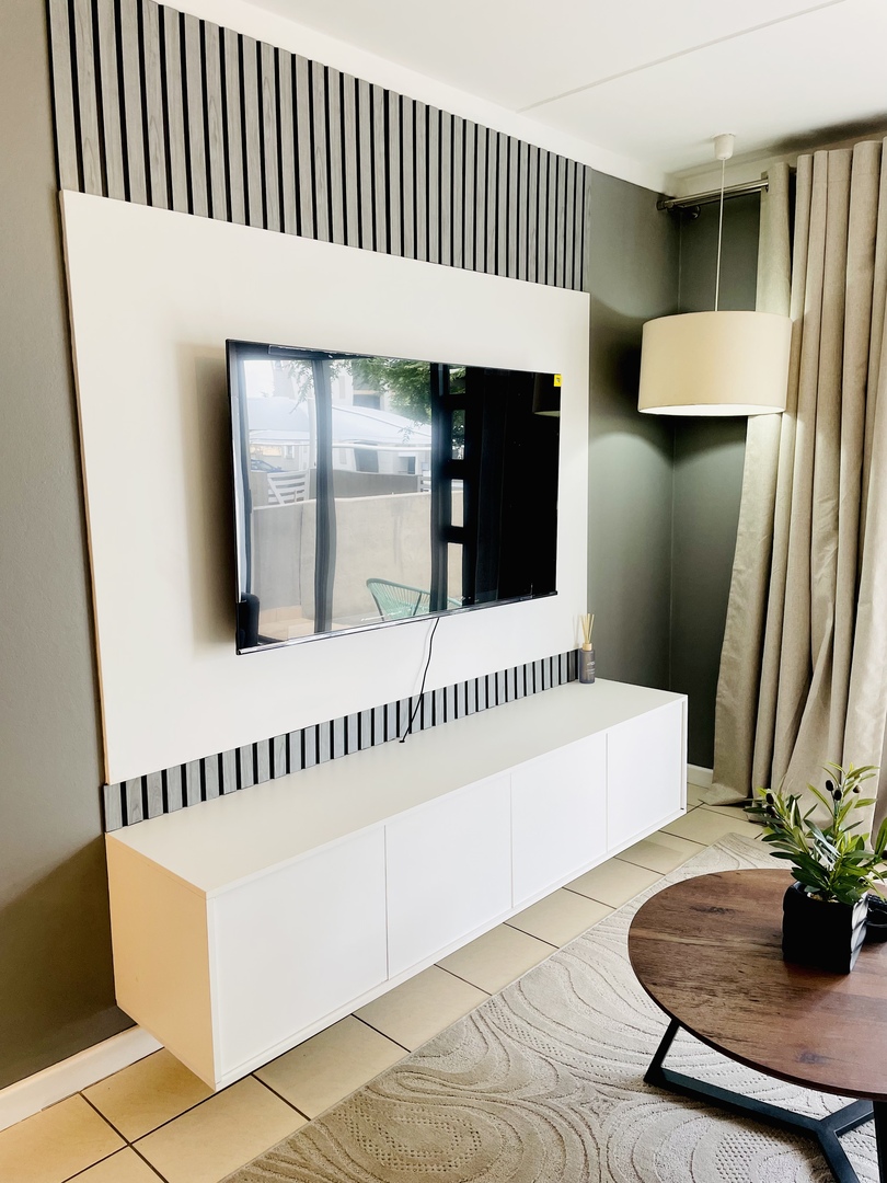 To Let 1 Bedroom Property for Rent in Fourways Gauteng