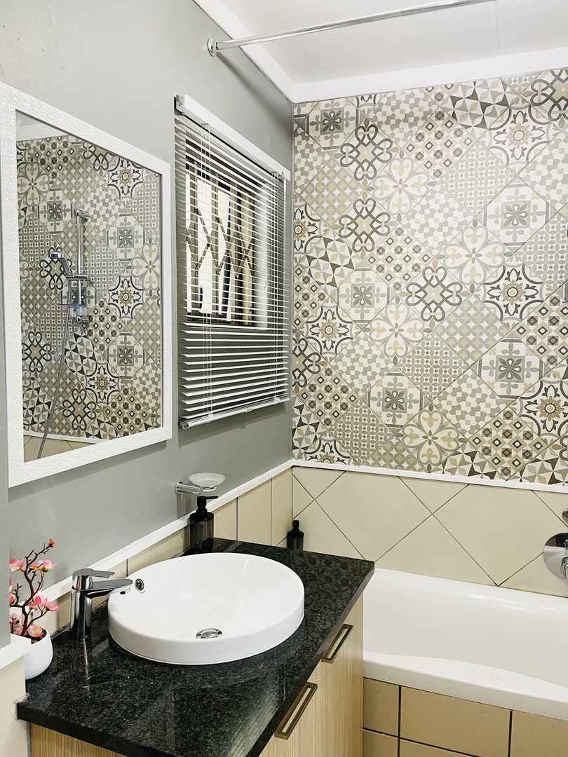 To Let 1 Bedroom Property for Rent in Fourways Gauteng