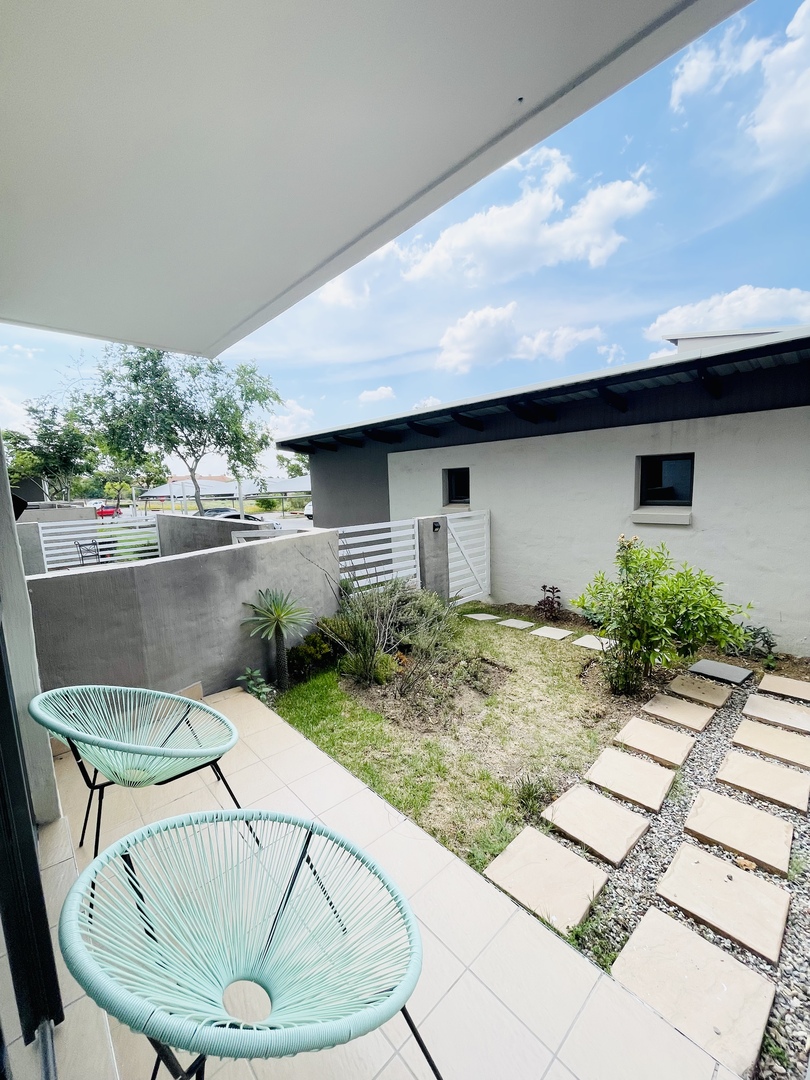 To Let 1 Bedroom Property for Rent in Fourways Gauteng