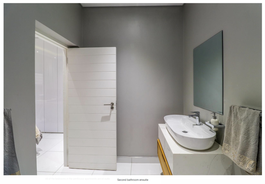 To Let 3 Bedroom Property for Rent in Broadacres Gauteng