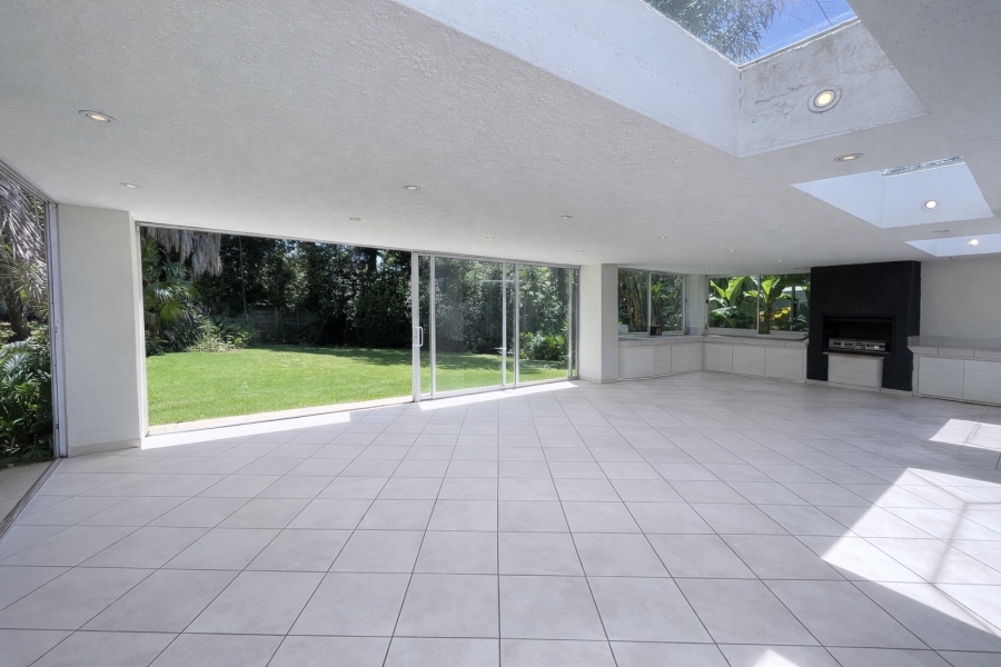 5 Bedroom Property for Sale in Melrose North Gauteng