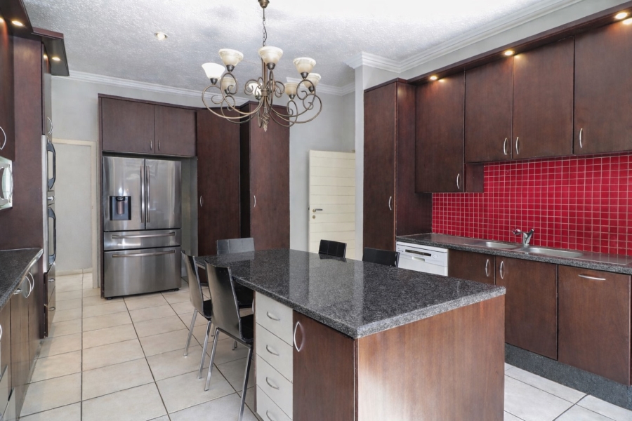 5 Bedroom Property for Sale in Melrose North Gauteng