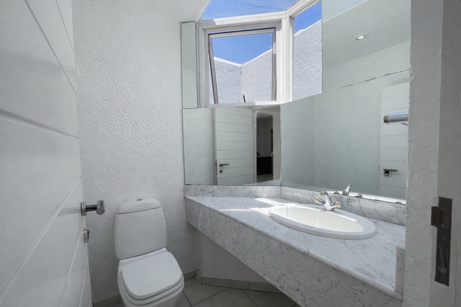 5 Bedroom Property for Sale in Melrose North Gauteng