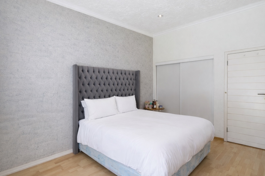 5 Bedroom Property for Sale in Melrose North Gauteng