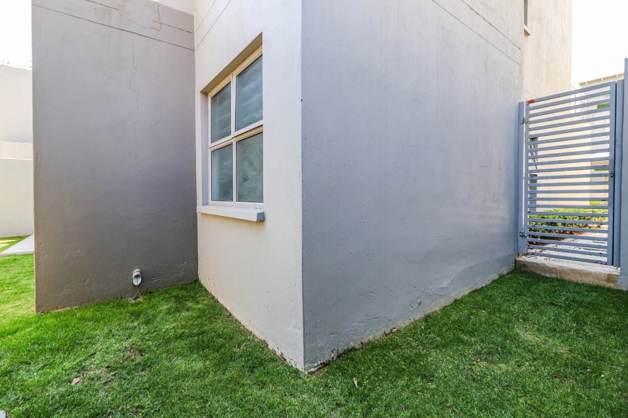 3 Bedroom Property for Sale in Broadacres Gauteng