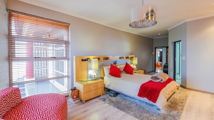 4 Bedroom Property for Sale in Crosby Gauteng