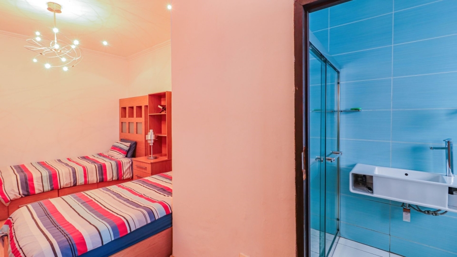 4 Bedroom Property for Sale in Crosby Gauteng