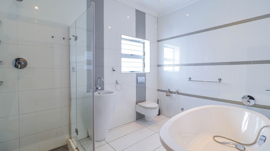 4 Bedroom Property for Sale in Crosby Gauteng