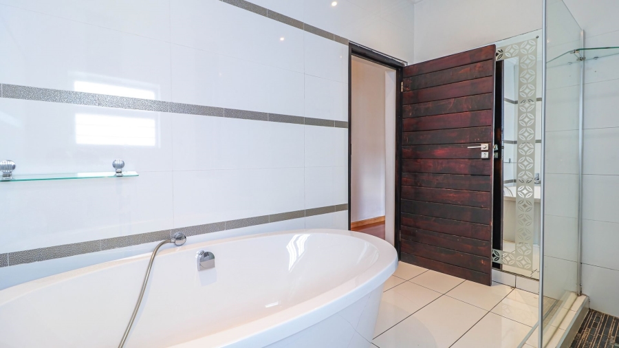 4 Bedroom Property for Sale in Crosby Gauteng