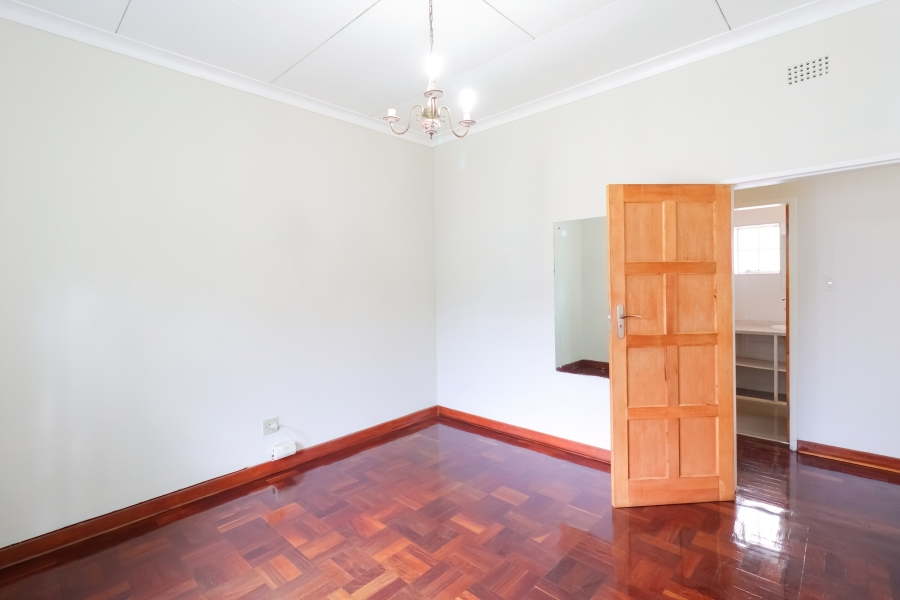 5 Bedroom Property for Sale in Greenside Gauteng