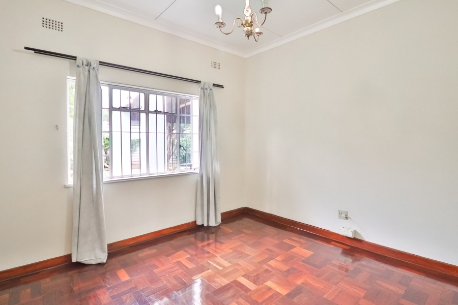 5 Bedroom Property for Sale in Greenside Gauteng
