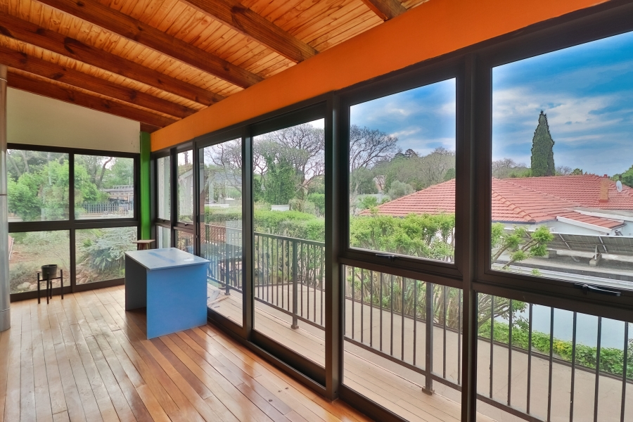 5 Bedroom Property for Sale in Greenside Gauteng