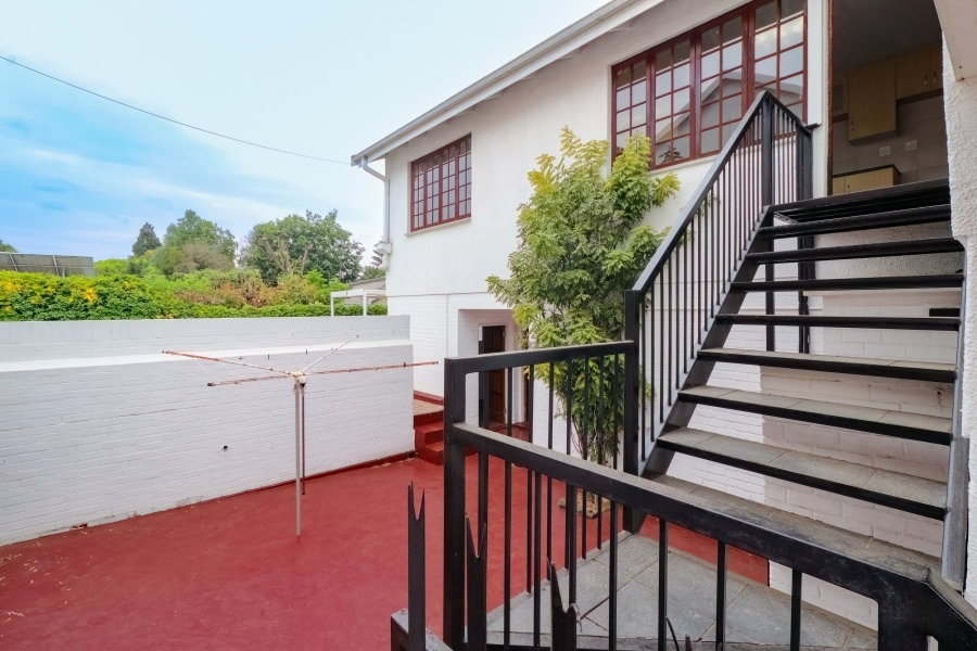 5 Bedroom Property for Sale in Greenside Gauteng