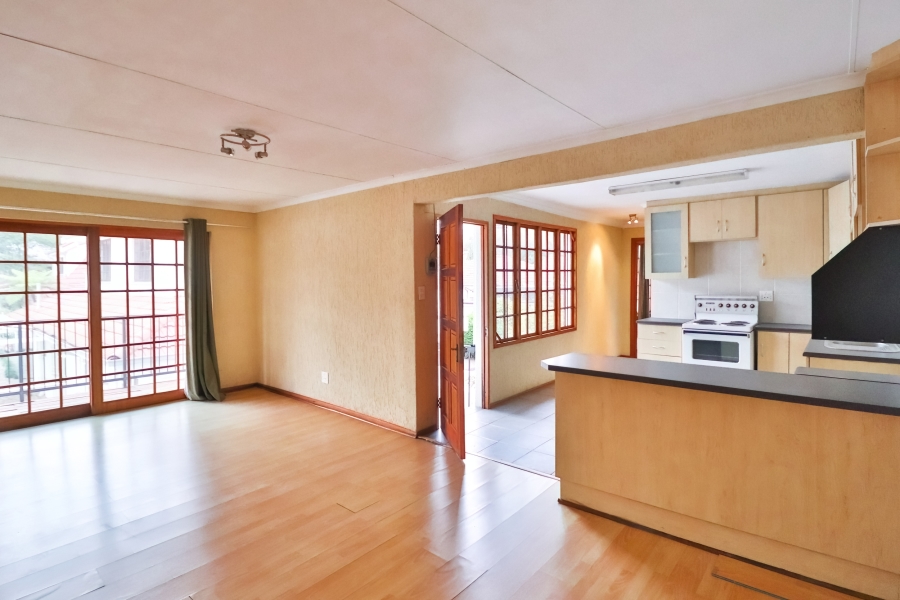 5 Bedroom Property for Sale in Greenside Gauteng
