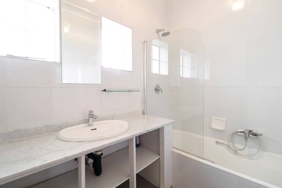 5 Bedroom Property for Sale in Greenside Gauteng