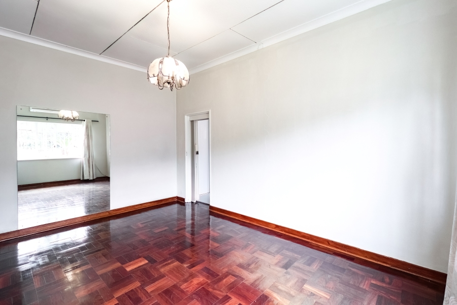 5 Bedroom Property for Sale in Greenside Gauteng