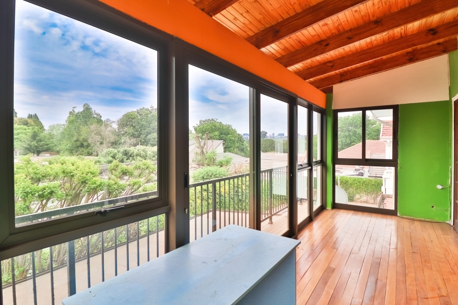 5 Bedroom Property for Sale in Greenside Gauteng