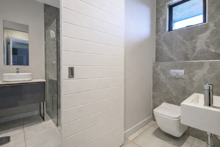 1 Bedroom Property for Sale in Houghton Estate Gauteng