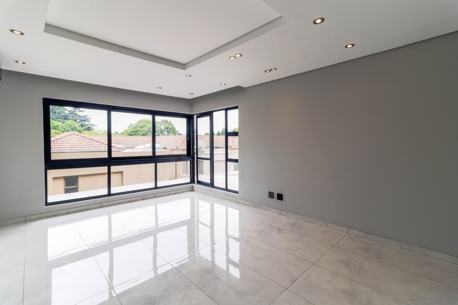 5 Bedroom Property for Sale in Houghton Estate Gauteng