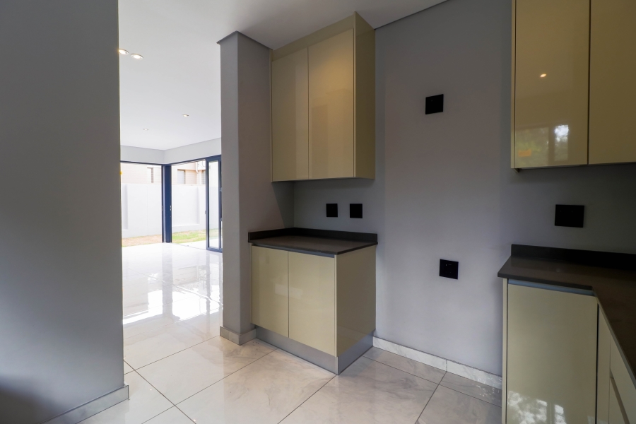 5 Bedroom Property for Sale in Houghton Estate Gauteng