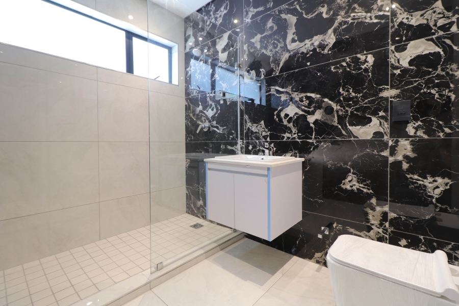 5 Bedroom Property for Sale in Houghton Estate Gauteng