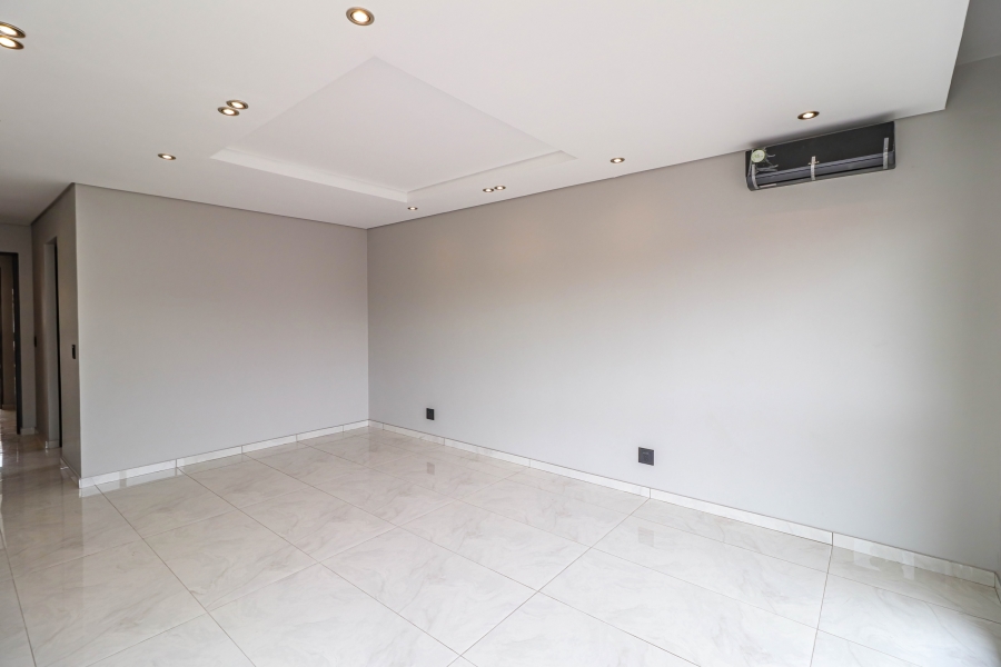 5 Bedroom Property for Sale in Houghton Estate Gauteng