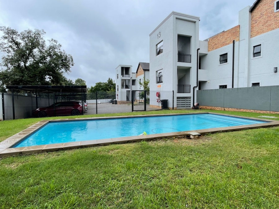 To Let 2 Bedroom Property for Rent in Ferndale Gauteng