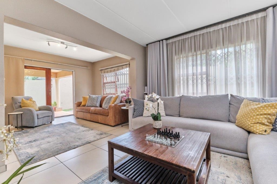 3 Bedroom Property for Sale in Douglasdale Gauteng