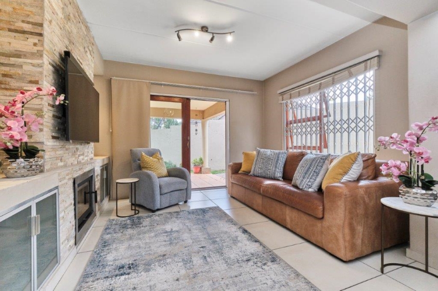 3 Bedroom Property for Sale in Douglasdale Gauteng