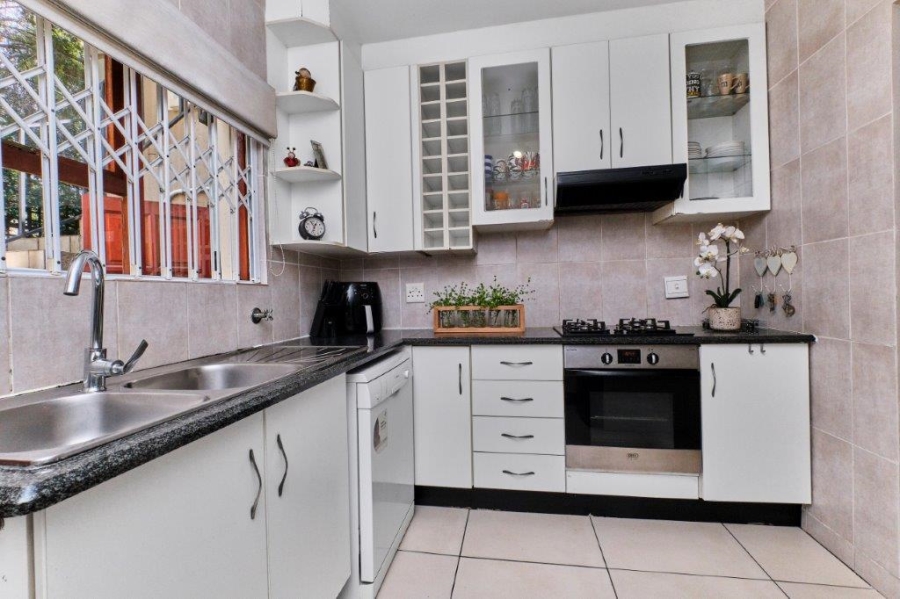 3 Bedroom Property for Sale in Douglasdale Gauteng