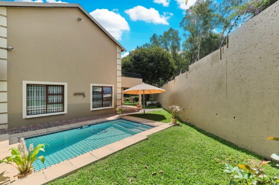 3 Bedroom Property for Sale in Douglasdale Gauteng