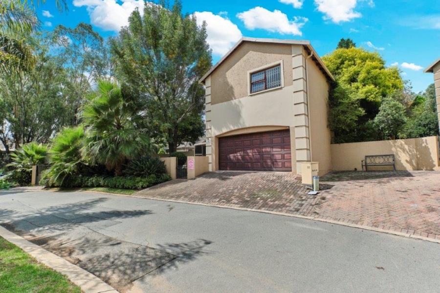 3 Bedroom Property for Sale in Douglasdale Gauteng